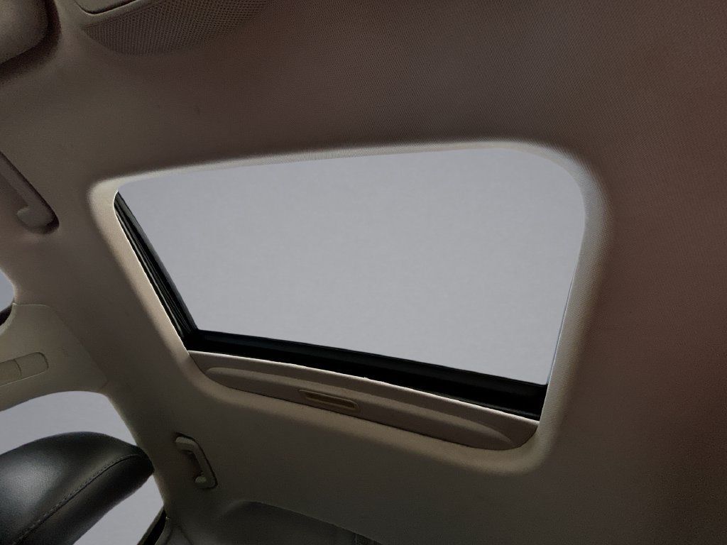 Used 2015 Ford Fusion Titanium FWD image 29