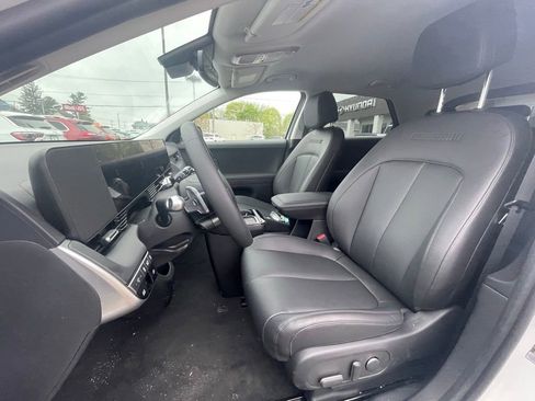 New 2025 Hyundai Ioniq 5 SEL image 17