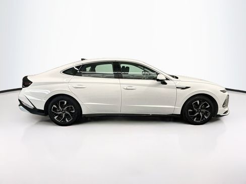 Used 2025 Hyundai Sonata SEL FWD image 10