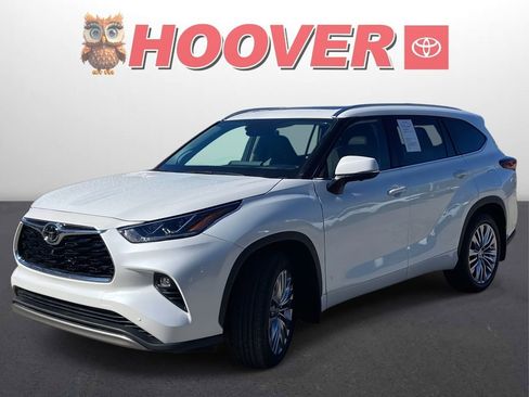 Used 2026 Toyota Highlander Limited AWD/4WD image 6