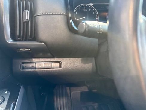 Used 2023 Nissan Pathfinder SL w/ SL Premium Package AWD/4WD image 20