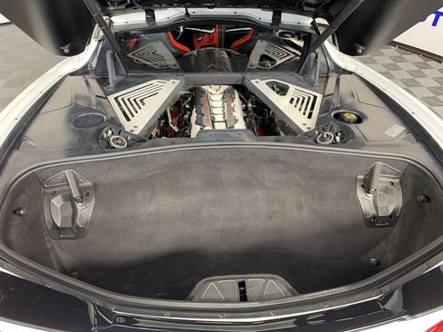 Used 2021 Chevrolet Corvette Stingray Preferred Cpe w/ Z51 Performance Package RWD image 33