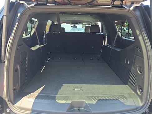 Used 2021 GMC Yukon XL SLT RWD image 14