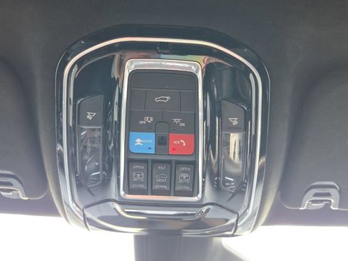 Used 2023 Jeep Grand Wagoneer Series II AWD/4WD image 48