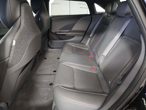 Used 2024 Lucid Air Touring AWD/4WD image 4