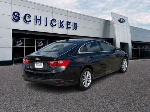 Used 2024 Chevrolet Malibu LT FWD image 2