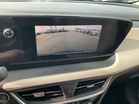 Used 2024 Buick Encore GX Sport Touring image 12