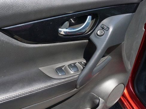 Certified 2022 Nissan Rogue Sport SL image 35