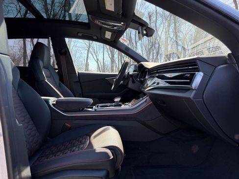 New 2026 Audi RS Q8 performance image 15