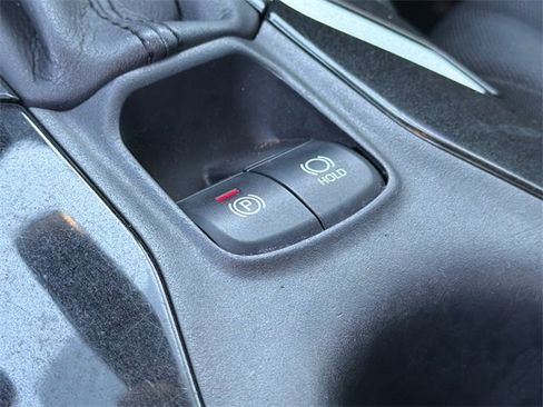 Used 2021 Toyota Corolla LE image 25