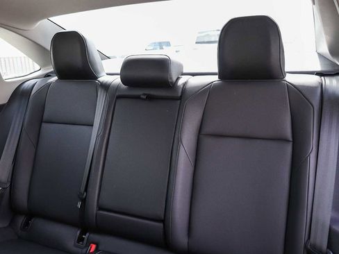 Used 2020 Volkswagen Jetta SE w/ SE Cold Weather Package image 19