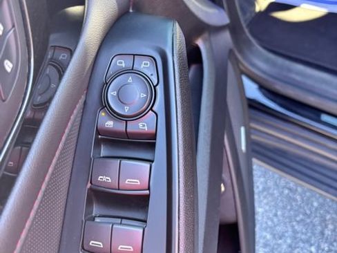 Used 2022 Chevrolet Traverse RS w/ LPO, 'HIT The Road' Package FWD image 15