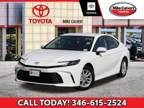 Certified 2025 Toyota Camry LE FWD image 1