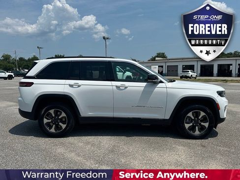Used 2024 Jeep Grand Cherokee Limited 4xe AWD/4WD image 7