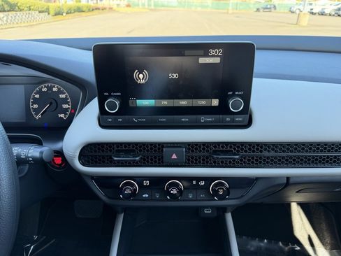 Used 2025 Honda HR-V LX image 21