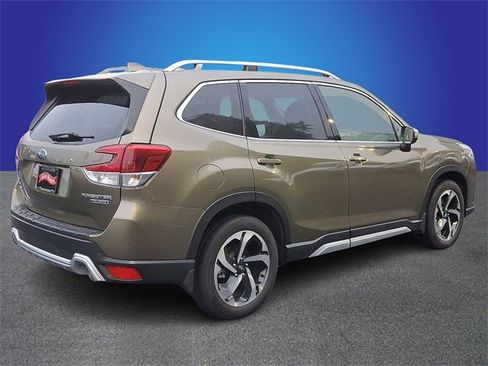 Used 2022 Subaru Forester Touring w/ Popular Package #2 image 4
