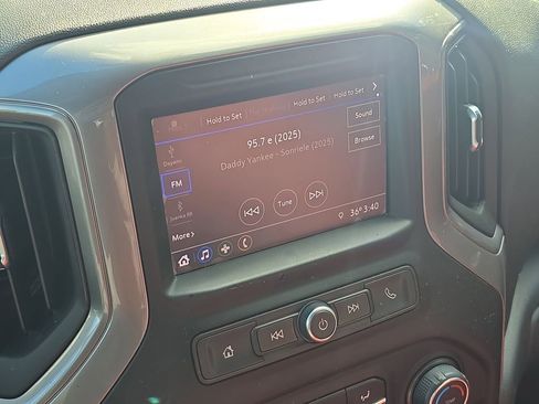 Used 2021 Chevrolet Silverado 2500 Custom w/ Custom Value Package image 19