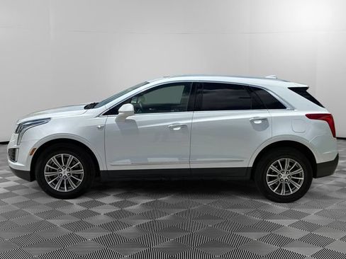 Certified 2017 Cadillac XT5 Luxury w/ Driver Awareness Package AWD/4WD image 2