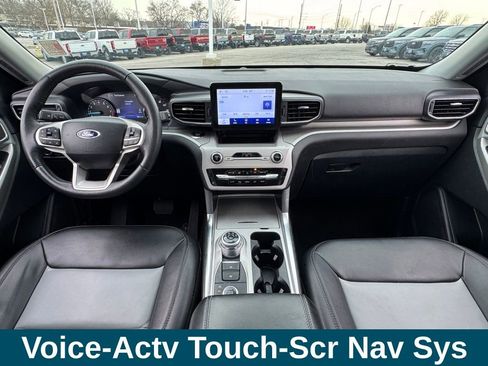 Used 2024 Ford Explorer XLT w/ Equipment Group 202A image 6