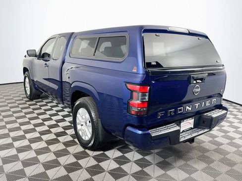 Used 2023 Nissan Frontier SV w/ SV Convenience Package RWD image 6
