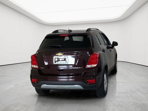 Used 2020 Chevrolet Trax LT w/ LT Convenience Package FWD image 10