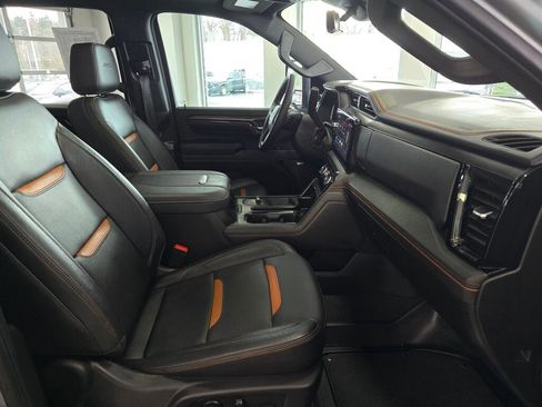 Used 2024 GMC Sierra 2500 AT4 w/ AT4 Premium Plus Package image 47
