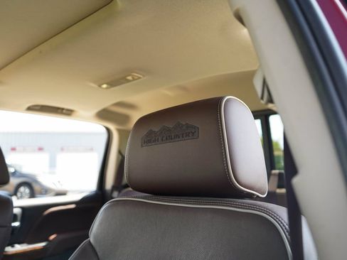 Used 2018 Chevrolet Silverado 1500 High Country AWD/4WD image 16
