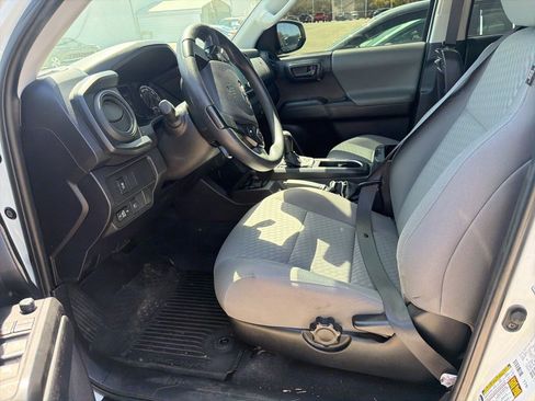Used 2023 Toyota Tacoma SR image 8