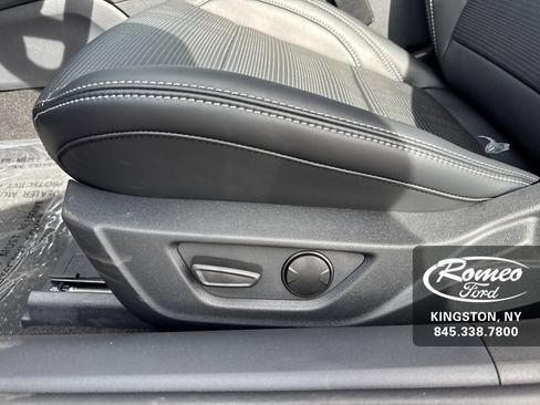 New 2025 Ford Mustang Premium image 25