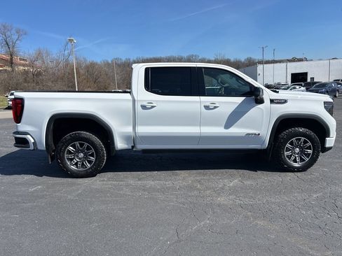 Used 2025 GMC Sierra 1500 AT4 AWD/4WD image 6