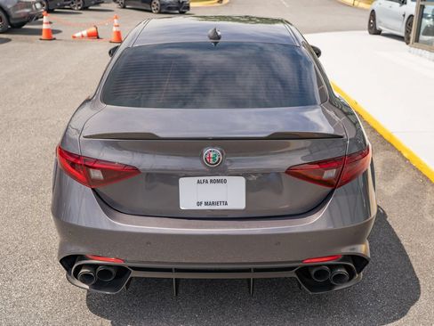 Used 2018 Alfa Romeo Giulia Quadrifoglio RWD image 8