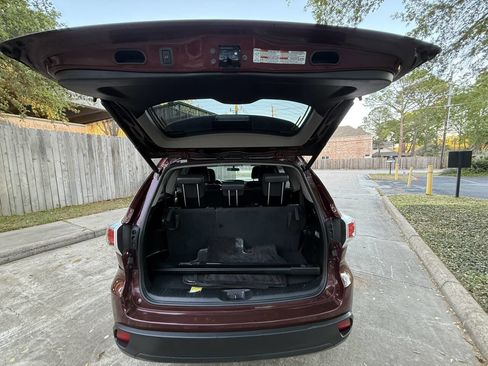Used 2015 Toyota Highlander Plus image 52