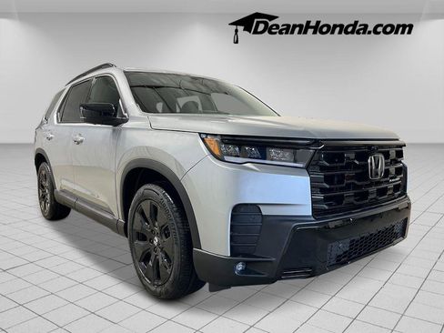 New 2026 Honda Pilot Black Edition image 9