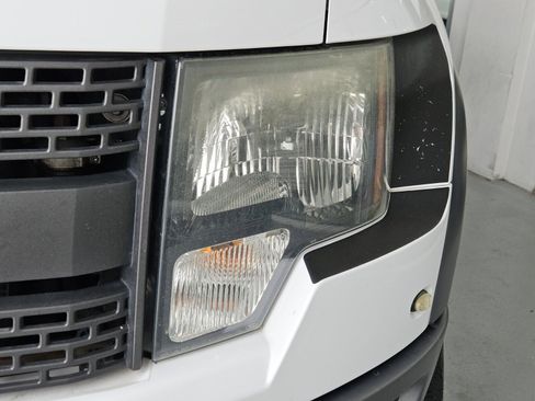 Used 2014 Ford F150 Raptor image 7