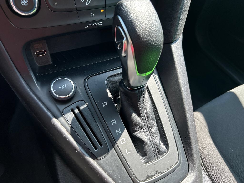 Used 2015 Ford Focus S FWD image 27