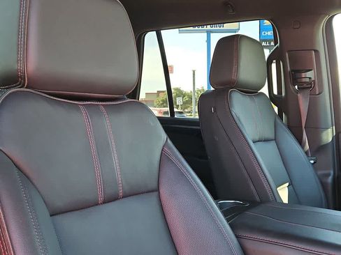 Used 2025 Chevrolet Tahoe RST AWD/4WD image 18