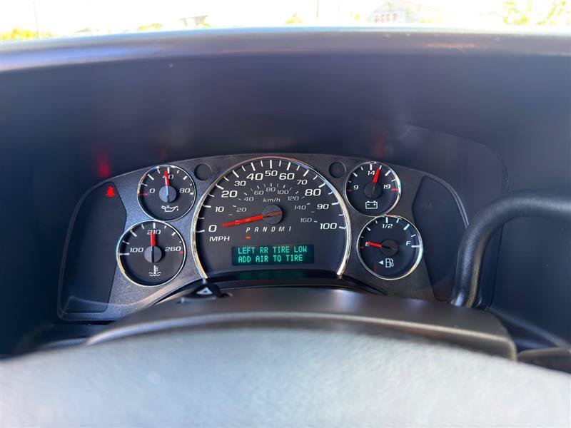 Used 2017 GMC Savana 2500 RWD image 13