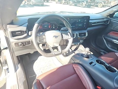 Used 2024 Ford Mustang GT Premium image 18