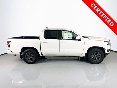 Used 2025 Nissan Frontier SV RWD image 10