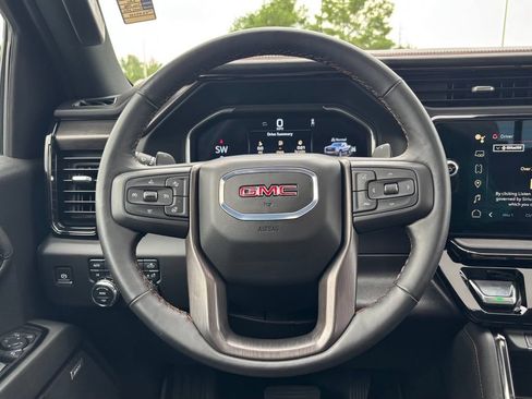 Used 2024 GMC Sierra 1500 AT4 w/ Technology Package AWD/4WD image 26