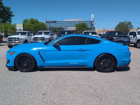 Used 2017 Ford Mustang Shelby GT350 w/ Electronics Package RWD image 1