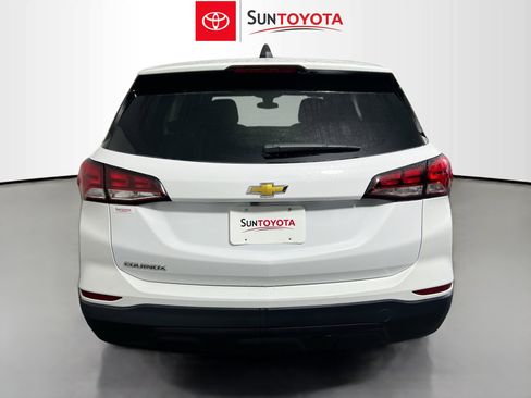 Used 2024 Chevrolet Equinox LS w/ LS Convenience Package image 5