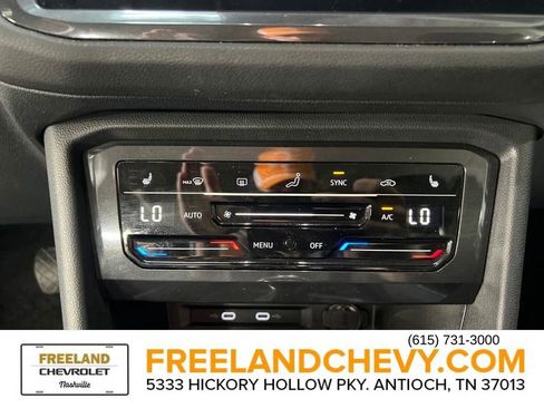 Used 2022 Volkswagen Tiguan SE image 25