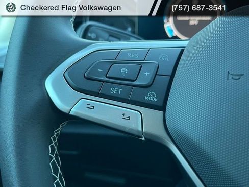 New 2026 Volkswagen Tiguan SE AWD/4WD image 35