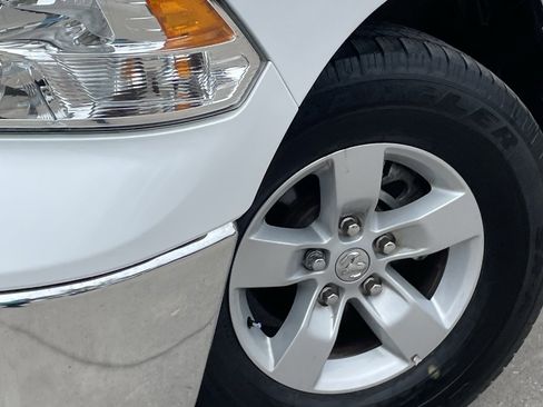 Used 2024 RAM 1500 Classic SLT image 9