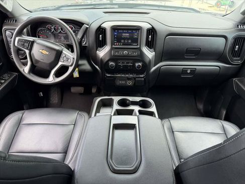 Used 2021 Chevrolet Silverado 1500 Custom w/ Safety Confidence Package AWD/4WD image 16