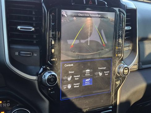 Used 2020 RAM 1500 Big Horn AWD/4WD image 27
