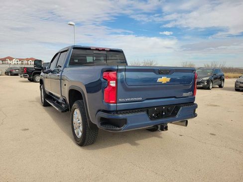 Used 2024 Chevrolet Silverado 2500 High Country w/ Technology Package image 4