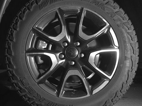 Used 2025 Jeep Compass Trailhawk image 12