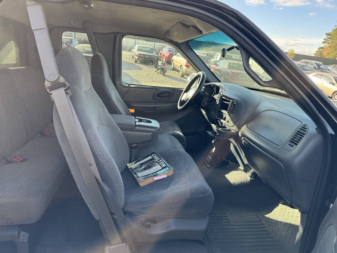 Used 1999 Ford F150 4x4 SuperCab image 27